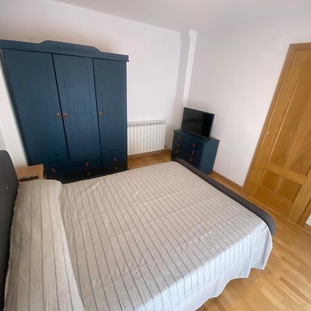 Apartamento Centrico Con Garaje Хака Екстер'єр фото